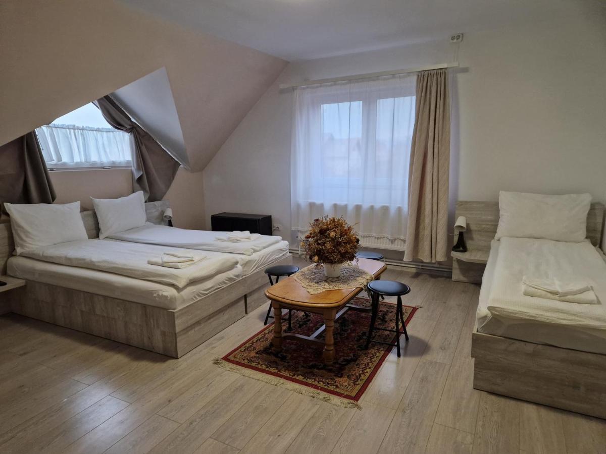 Sepsi Relax Hotel Sfântu-Gheorghe Buitenkant foto
