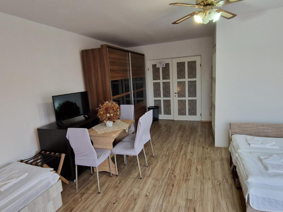 Sepsi Relax Hotel Sfântu-Gheorghe Buitenkant foto