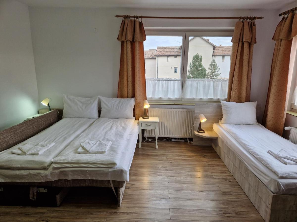 Sepsi Relax Hotel Sfântu-Gheorghe Buitenkant foto