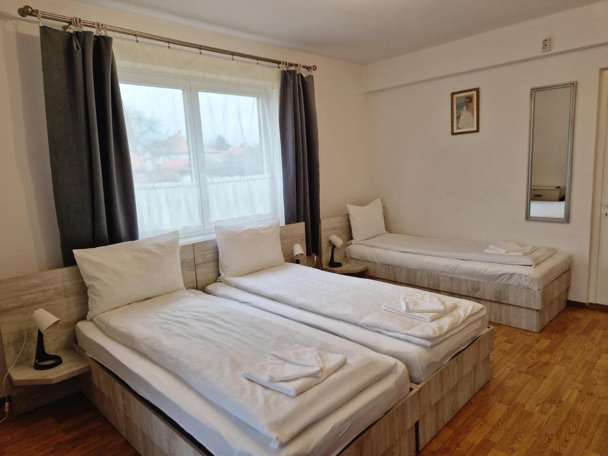 Sepsi Relax Hotel Sfântu-Gheorghe Buitenkant foto