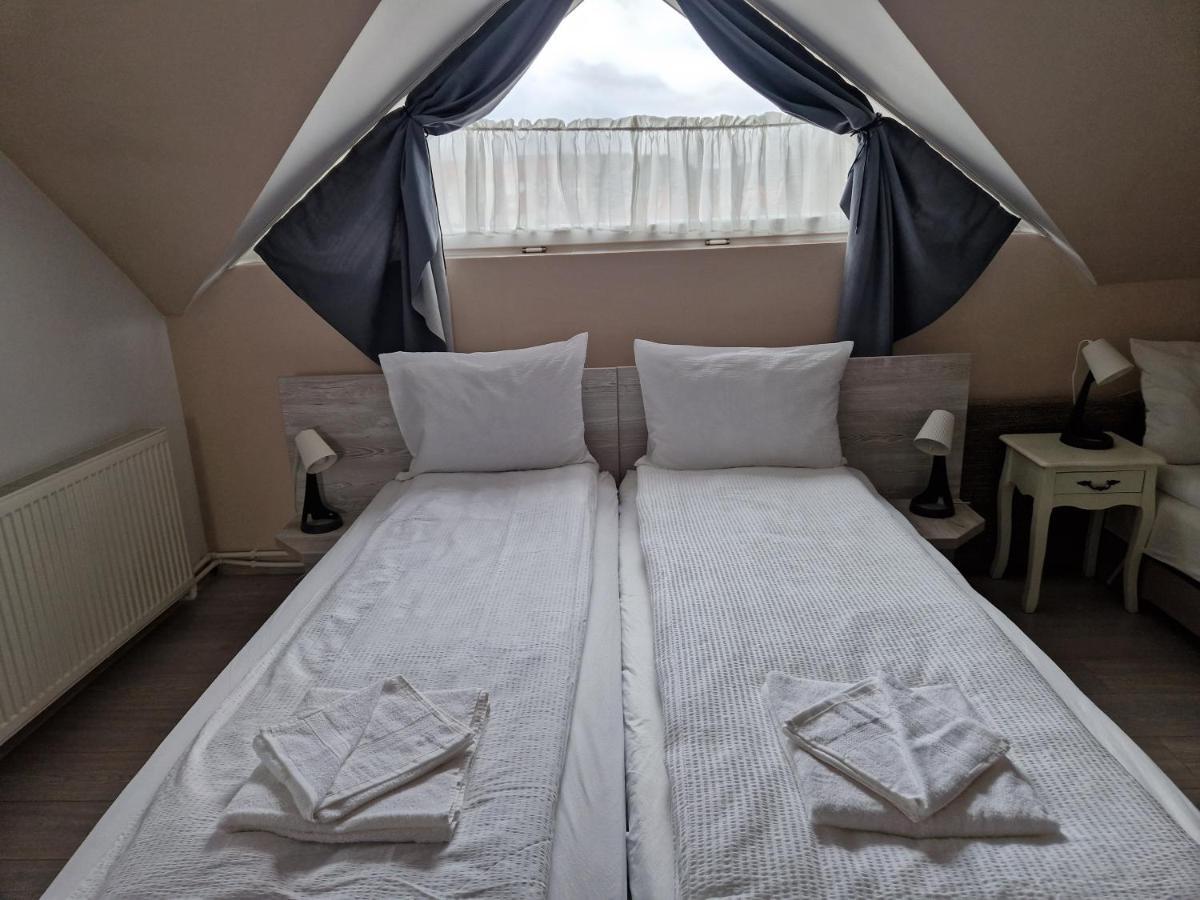 Sepsi Relax Hotel Sfântu-Gheorghe Buitenkant foto